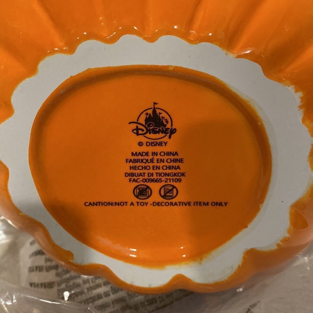 New Disney Collectible Halloween Mickey Candy Dish - Picture 7 of 7